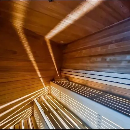 Apartmán 5hanza Tower 22nd Floor - Bathtub -sauna & Pool & *